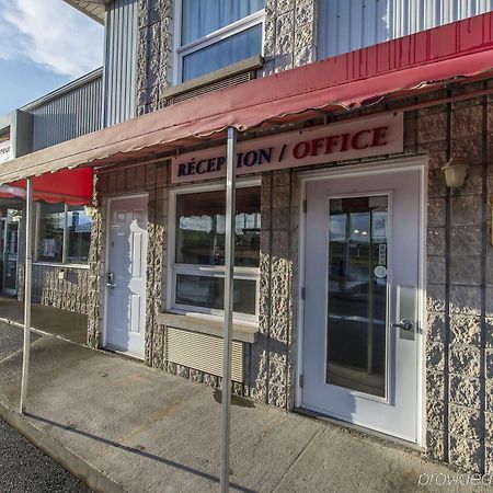 Econo Lodge Cabano Exterior photo