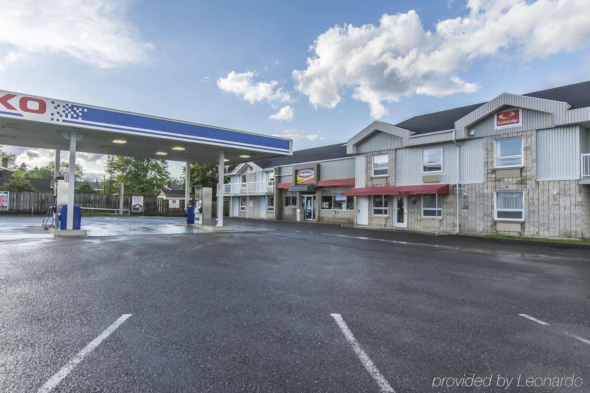 Econo Lodge Cabano Exterior photo